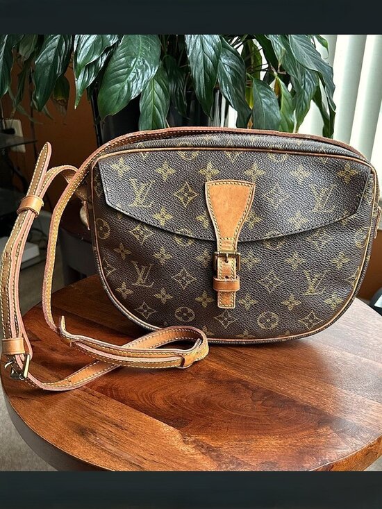 Louis Vuitton Handbags - LOUIS VUITTON Monogram Jeune Fille MM Shoulder Bag